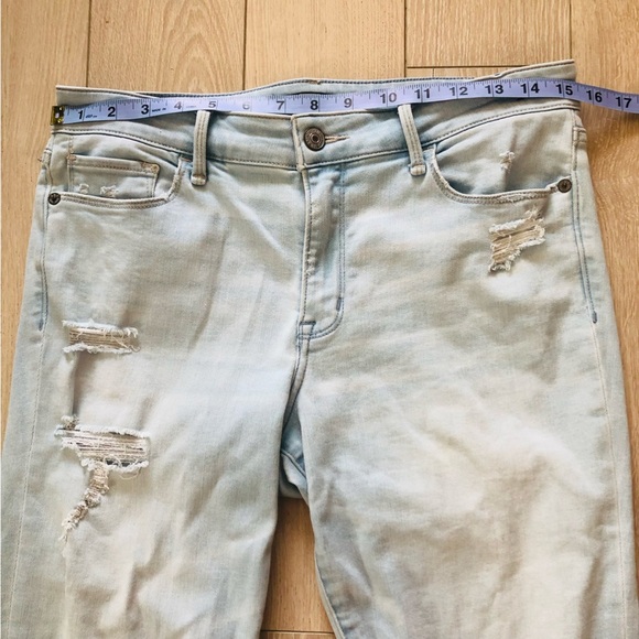 Abercrombie & Fitch Signature Collection Light Wash Blue Jeans Size 29/30R - Picture 2 of 12